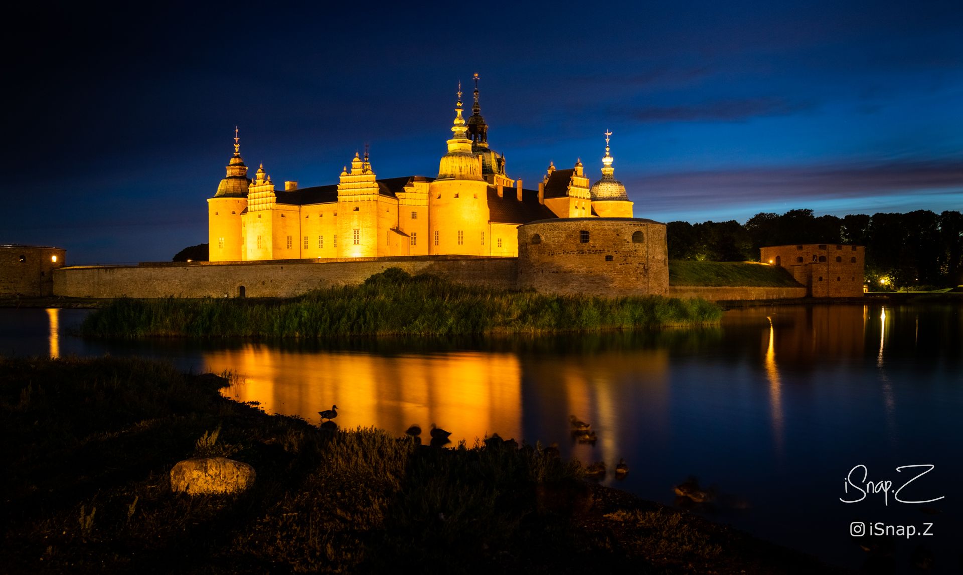 Kalmar castle at night, Sweden