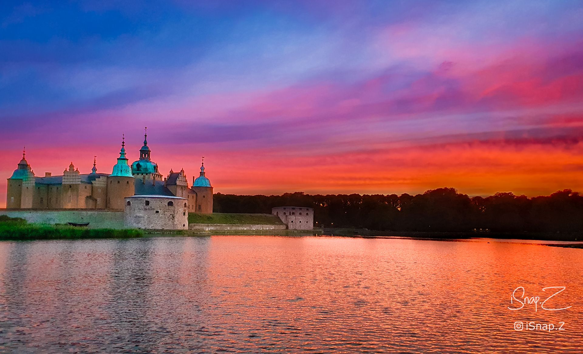 Sunset at Kalmar Castle, Sweden